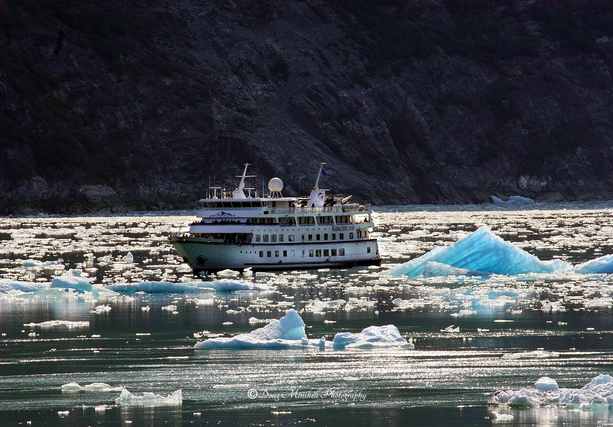 Cruising Tracy Arm